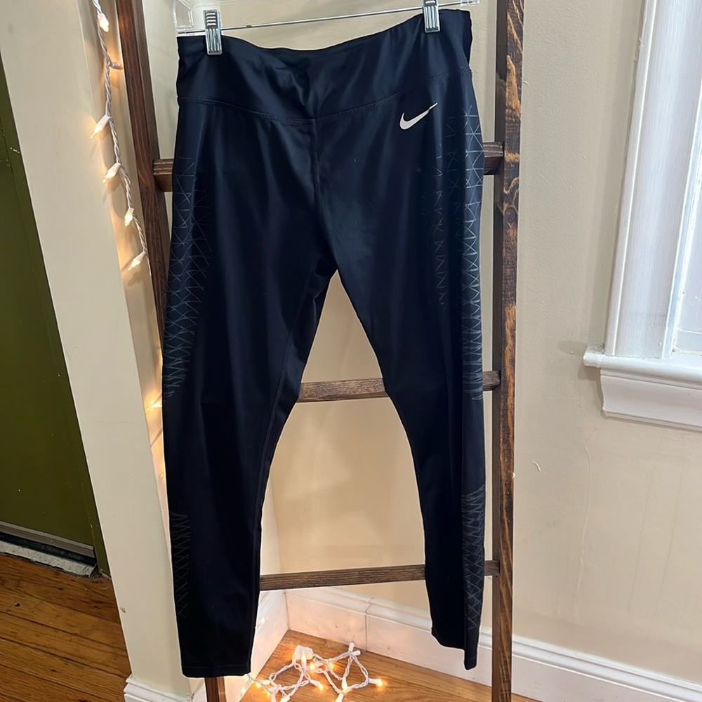 Nike Patterned Leggings